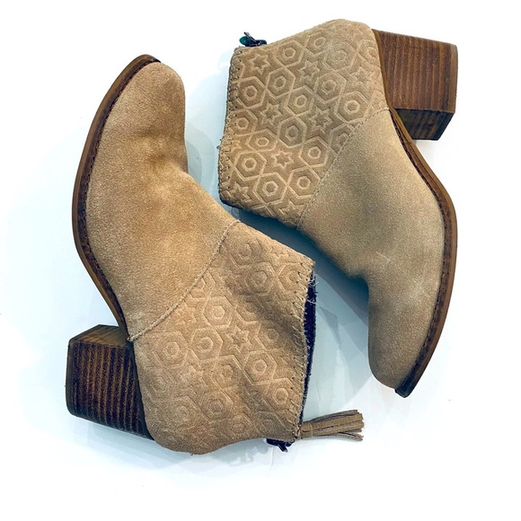 Toms Shoes - Tom’s Suede Tassled Booties
